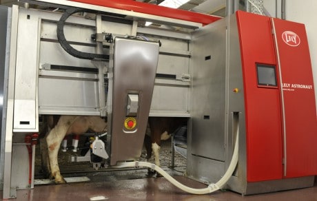 Robotic Milker Systems: A Cross-sectional Study Evaluating Farmer Perceptions of Quality of Life on Robotics and Non-Robotics Dairies